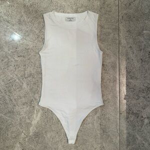 Babaton Contour White Bodysuit size xs